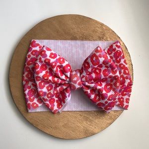 Valentines Flawed leopard love head wrap bow